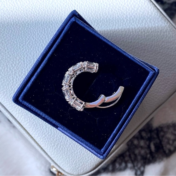 Swarovski “Millenia” Ear Cuff - Picture 4 of 10